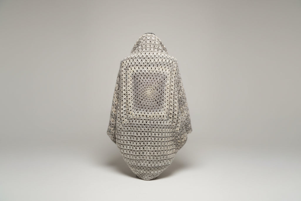 Blanket Cocoon Grey tones