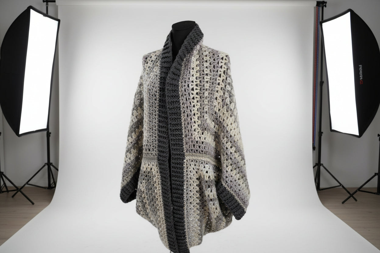 Blanket Cocoon Grey tones