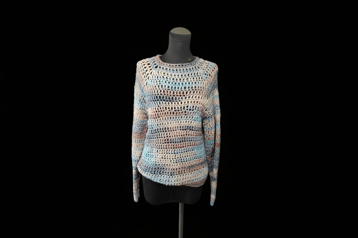 Raglan sweater soft tones