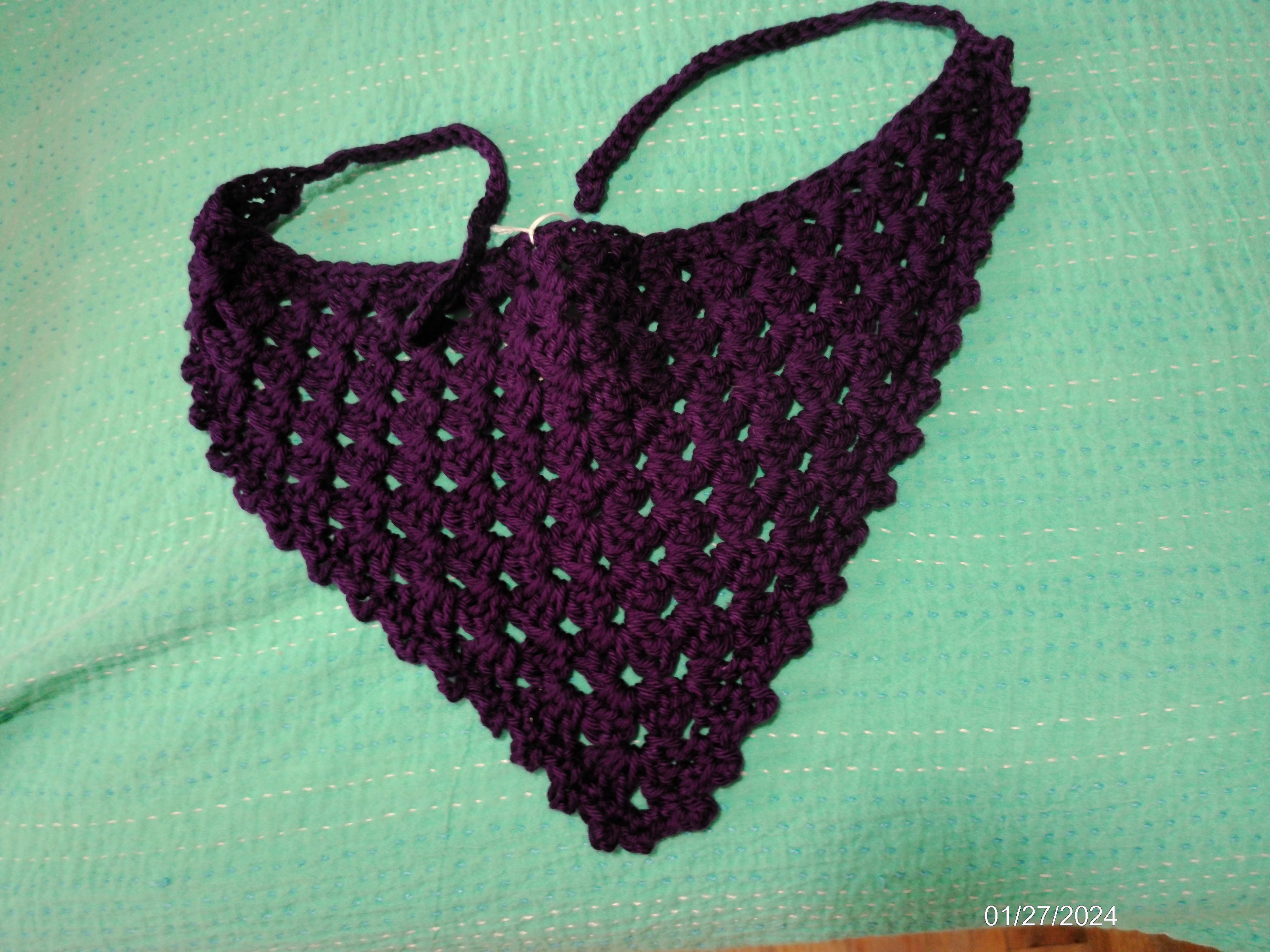 Granny Square Bandana plum
